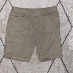Uniqlo Khaki Men’s Shorts Size Medium